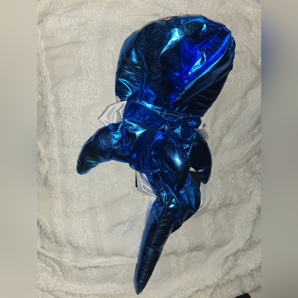 NWT Shiny Blue Shark Costume for 14 In Dogs Halloween Pet Costume - Picture 4 of 7